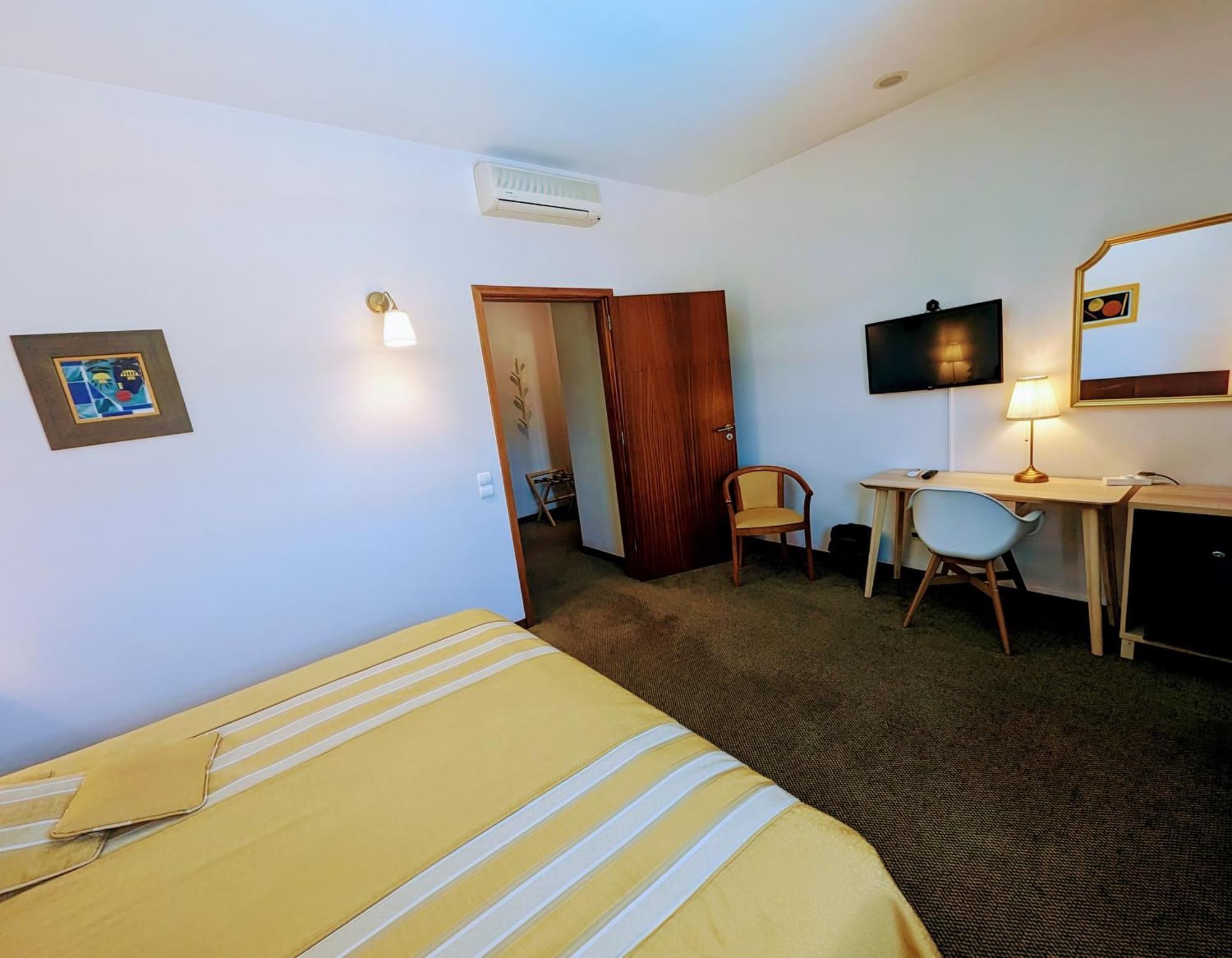 Hotel La Fontaine 에스모리츠 외부 사진