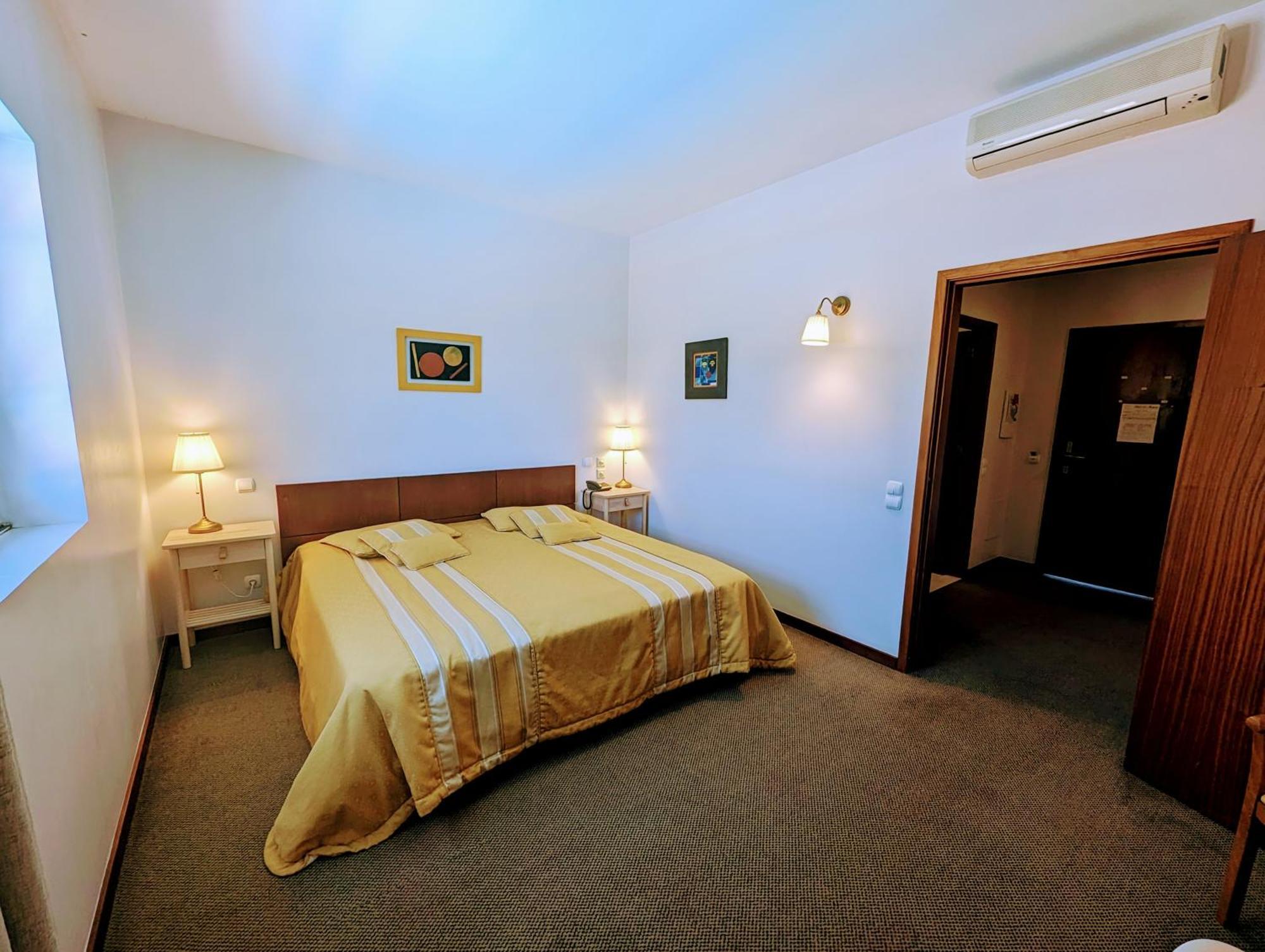 Hotel La Fontaine 에스모리츠 외부 사진