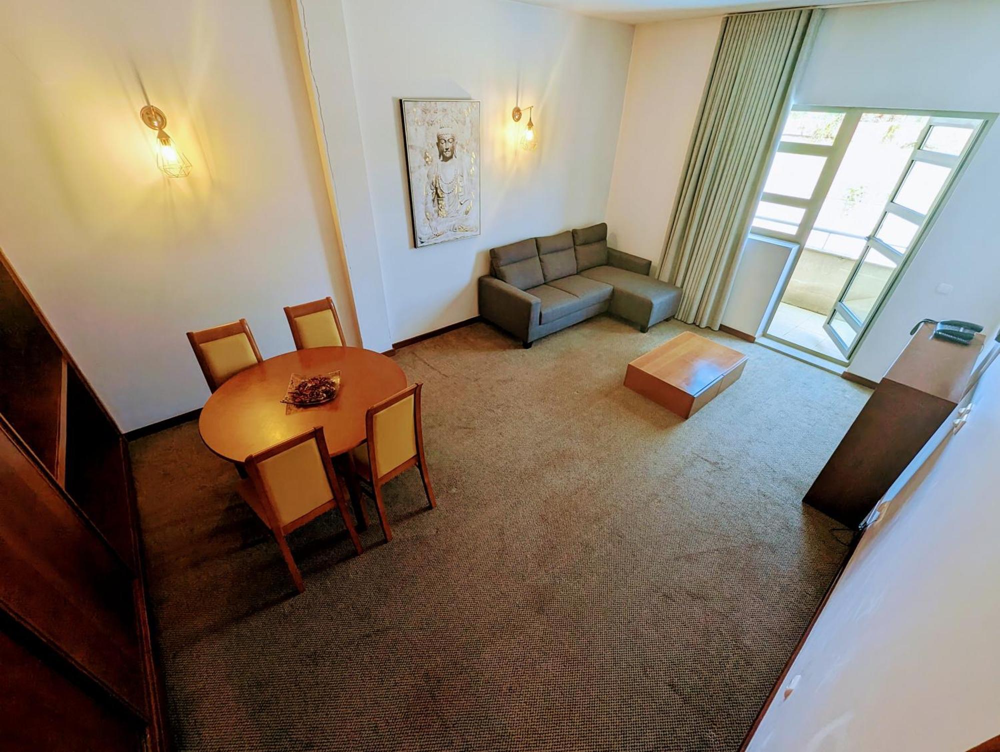 Hotel La Fontaine 에스모리츠 외부 사진